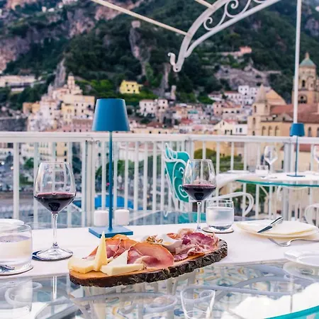 Marina Riviera 4*