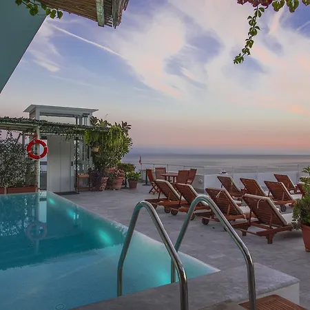 Hotel Marina Riviera 4*