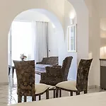 מלון Marina Riviera 4*