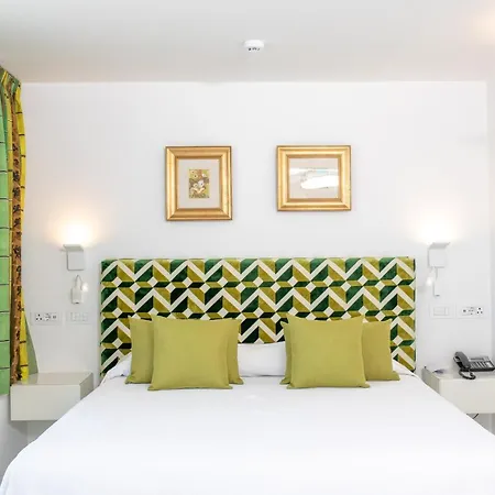 Отель Marina Riviera 4*