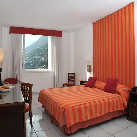 Marina Riviera 4*