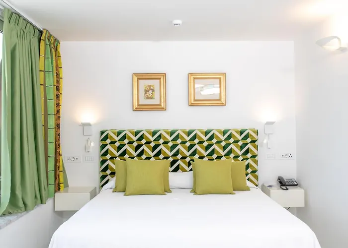Otel Marina Riviera 4*